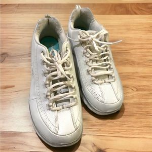 Skechers Womens Elite Synergy White LeatherShoe /Sneakers Size US 10/UK 7/EUR 40